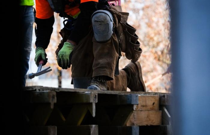 Québec met fin aux formations rémunérées