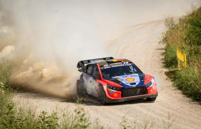 Thierry Neuville, l’éternel deuxième du rallye tout proche de remporter le Graal