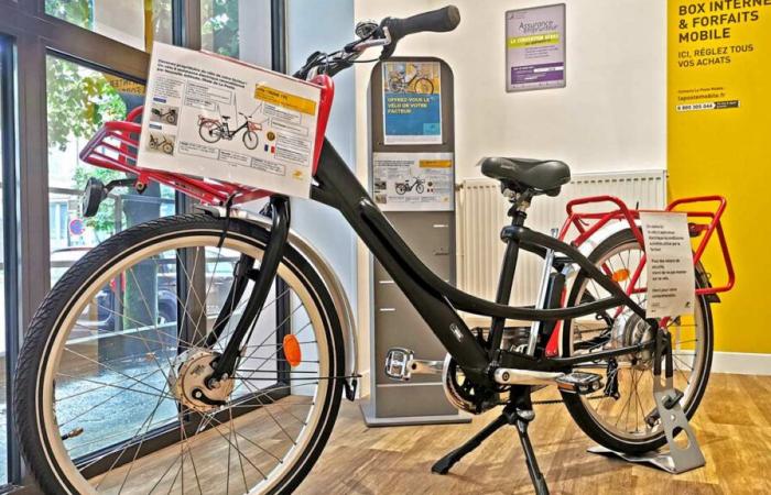 Des vélos électriques reconditionnés en vente dans six bureaux de Poste