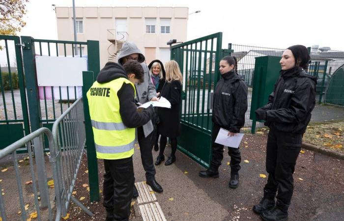 Le lycée professionnel porte le nom de Roland Carraz