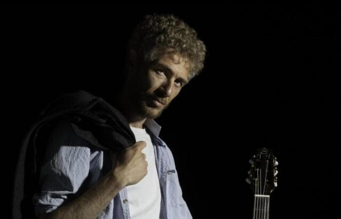 Rémi Dugué sous les lumières du théâtre Georges-Leygues