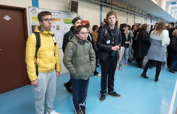 Le lycée professionnel porte le nom de Roland Carraz