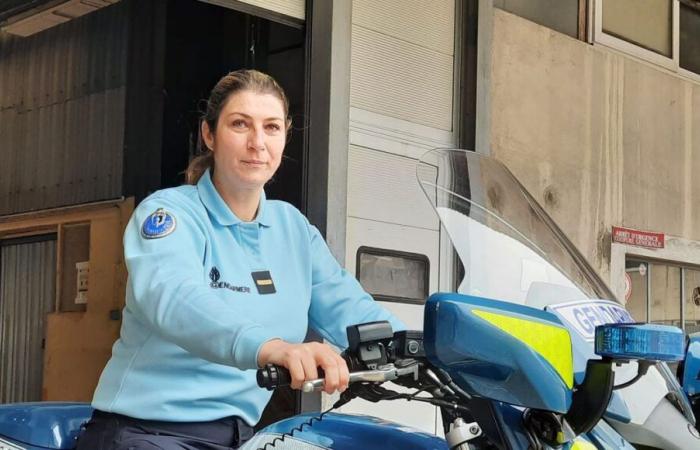 Ex-handballeuse de D1, l’adjudant Emelyne Lopez est la seule femme à rouler à moto de gendarmerie dans le Gard