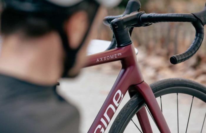 une nouvelle gamme de vélos carbone moins chers, inaugurée par la route Axxome et le gravier Graxx