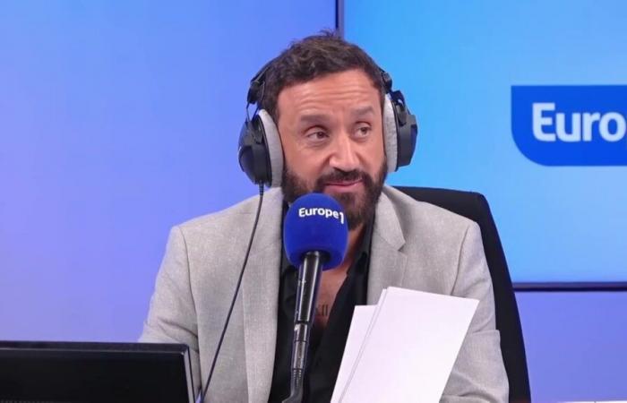 “On dirait que je suis…”, l’animateur serre les dents en débutant son émission sur Europe 1