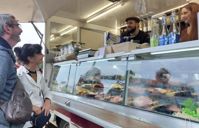 Le « Marché Errant » en Dordogne, ou comment trouver un peu de tout « au milieu de nulle part »