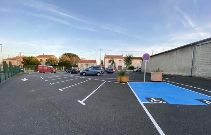 ce terrain inutilisé depuis près de 20 ans a été transformé en parking à l’entrée de Revel