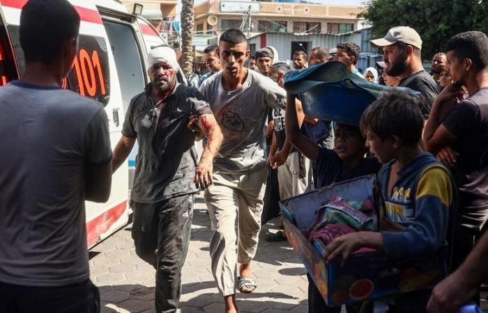 À Gaza, l’armée de l’air israélienne bombarde également des ambulances