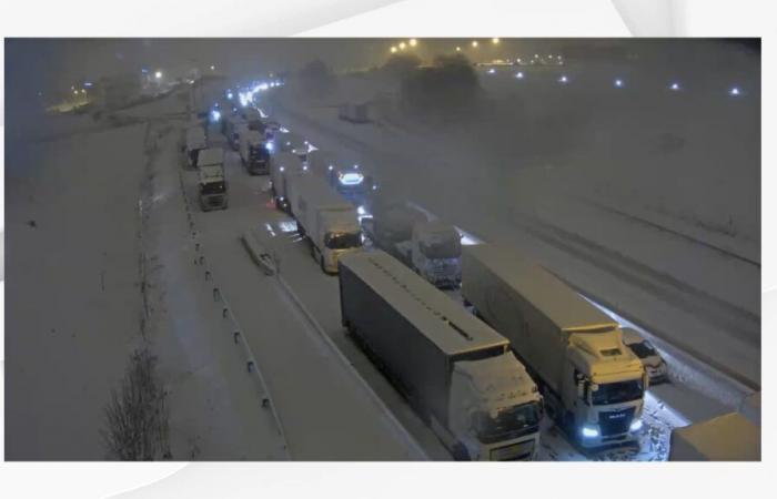 des centaines de camions bloqués sur l’A36 près de Montbéliard, “la situation s’améliore petit à petit”