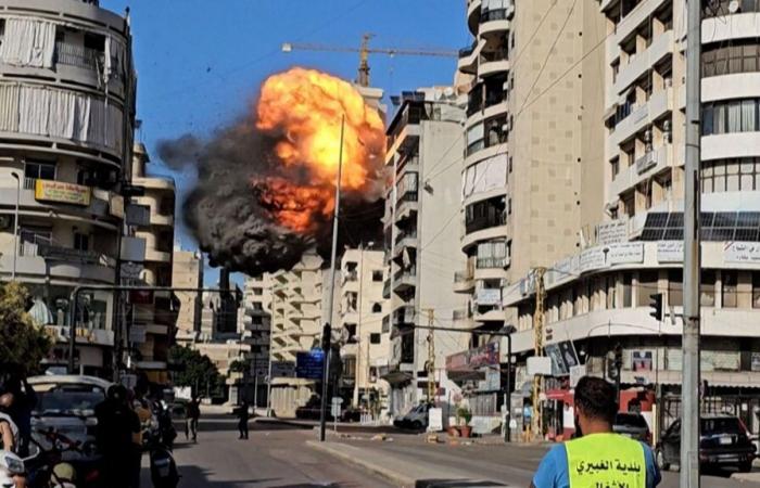 Israël bombarde la banlieue sud de Beyrouth et un immeuble de 11 étages s’effondre