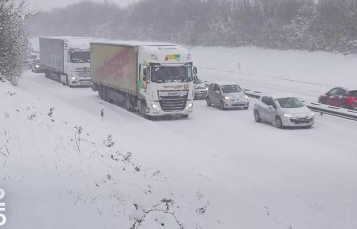 La circulation revient doucement à la normale en Suisse romande après des chutes de neige