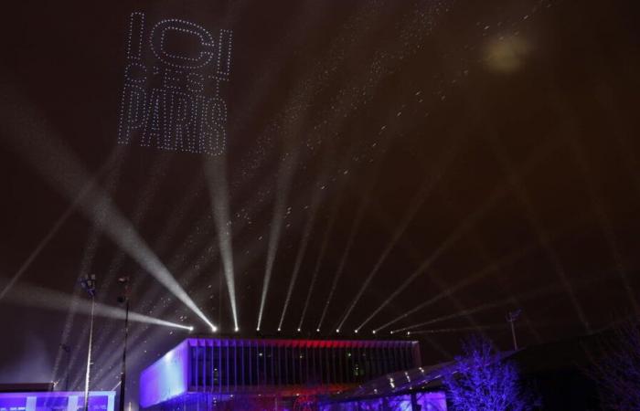 feux d’artifice, spectacles de drones et Novak Djokovic… Images de la grandiose inauguration du Campus de Poissy