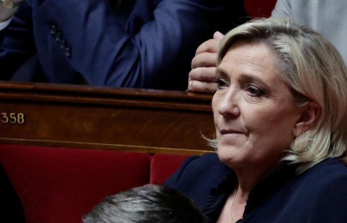 En agitant la censure de Michel Barnier, Marine Le Pen prend le risque de menaces vides de sens