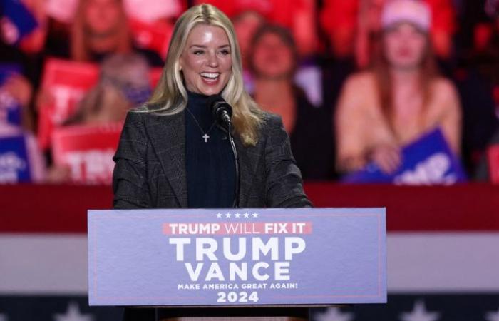 Pam Bondi : la principale partisane des fausses affirmations de Trump sur les élections de 2020 devrait diriger le ministère de la Justice après le retrait de Gaetz