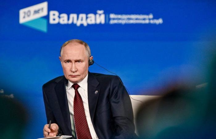 Vladimir Poutine fait planer le spectre d’un conflit « mondial » après avoir lancé une nouvelle arme sur l’Ukraine