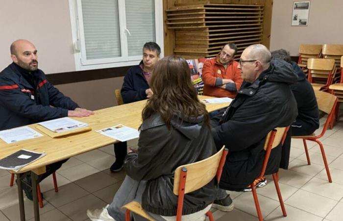 Champey-sur-Moselle. Le centre d’urgence de Pont-à-Mousson se déplace sur le terrain pour recruter des pompiers volontaires