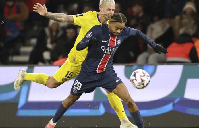 sans trop briller, le PSG fait le plein contre Toulouse