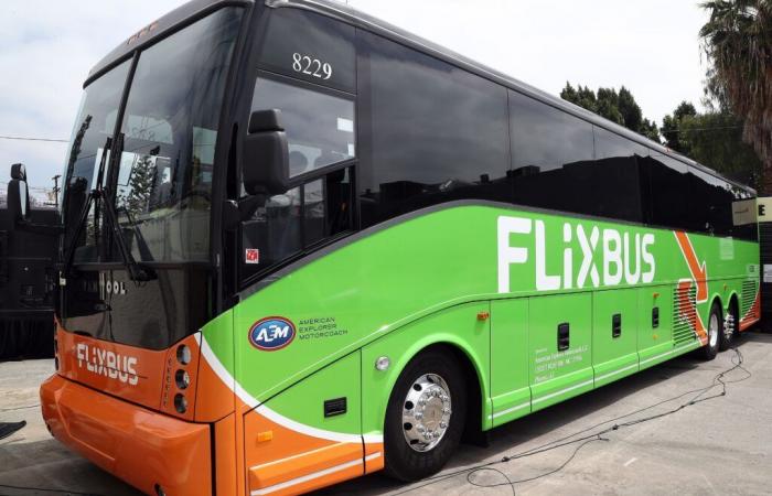 la détresse et la colère des passagers coincés dans un bus