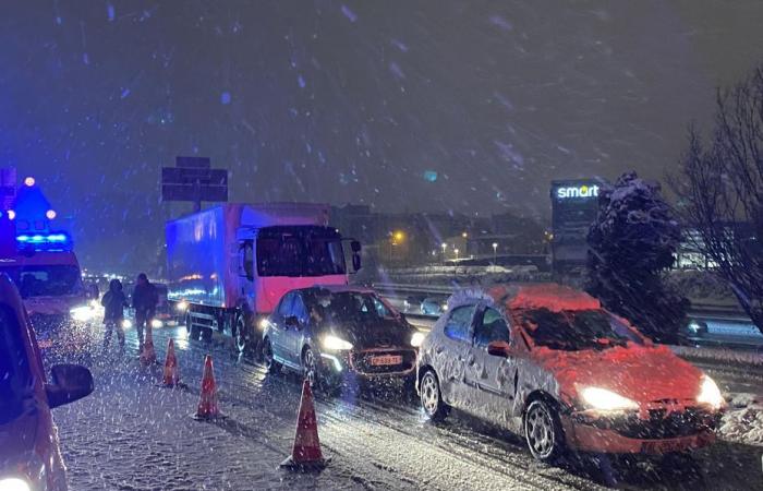 “Cinq minutes de trajet, mais 1h20 avec de la neige”, soirée difficile sur les routes d’Île-de-France