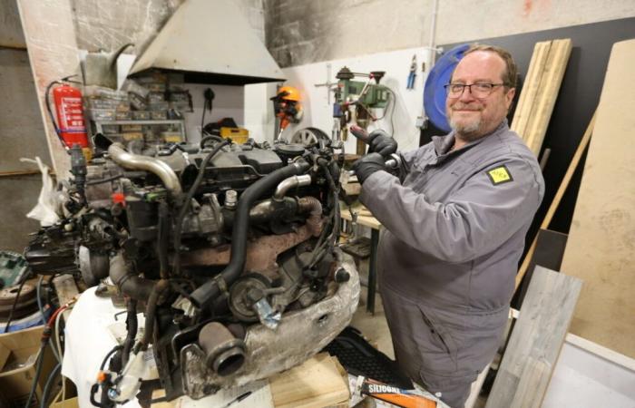 ce mécanicien a ouvert son propre garage automobile pour toutes les marques de voitures