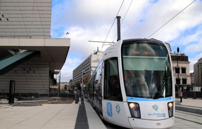 à Paris, la guerre infernale entre la RATP et les feuilles mortes