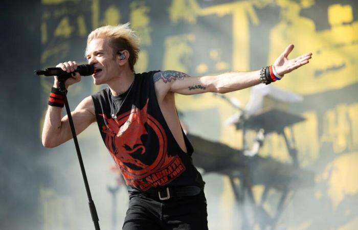 Sum 41 remporte la deuxième diffusion alternative n°1 cette année avec « Dopamine »