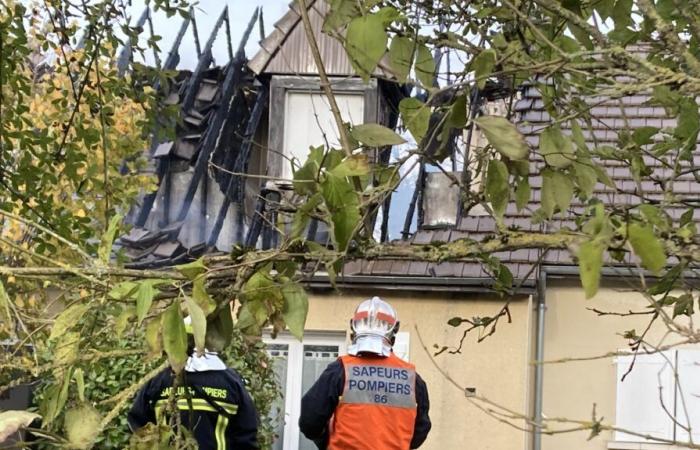 une maison détruite par un incendie à Vouillé