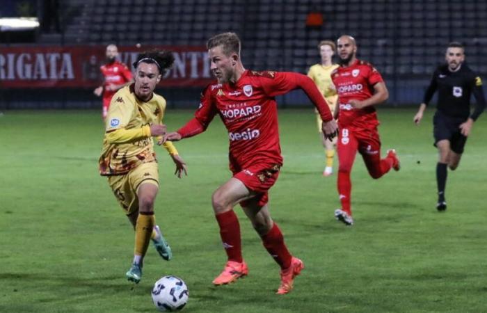 En direct. 3 buts et la place de leader, soirée réussie pour le Racing Besançon face à Sochaux