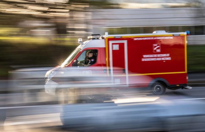 un mort et deux jeunes de 19 ans grièvement blessés