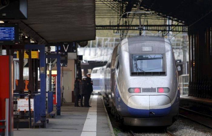 un train Hendaye-Paris victime d’un incident électrique, les passagers arrivent à Bordeaux neuf heures après leur départ