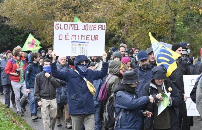 Près de 350 manifestants rassemblés dans les Côtes-d’Armor contre l’extension d’une carrière