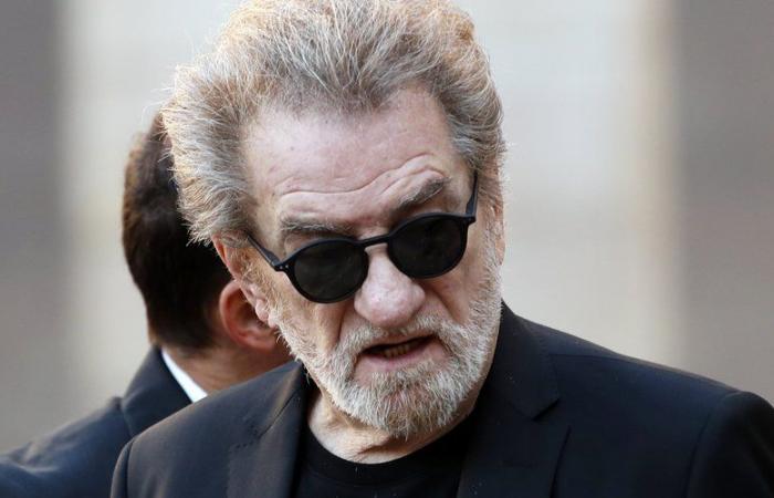 VIDÉO. Pneumonie, arrêt cigarette et alcool… affaibli, Eddy Mitchell se confie sur son changement de vie