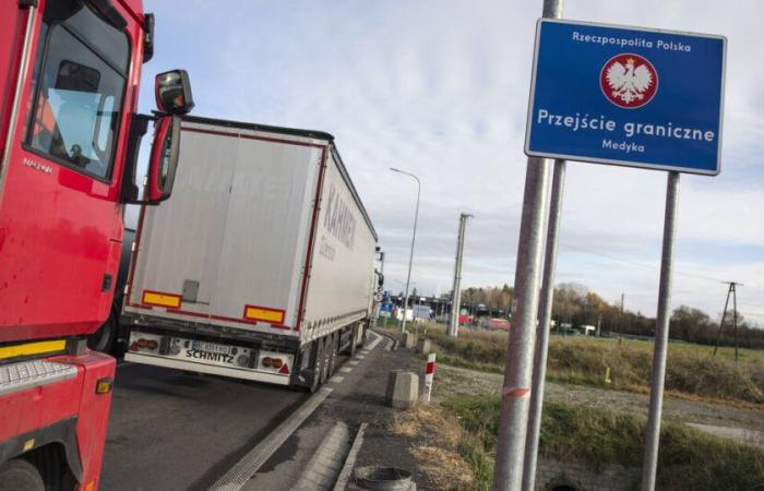 En Pologne, des manifestants bloquent un passage frontalier avec l’Ukraine – Libération