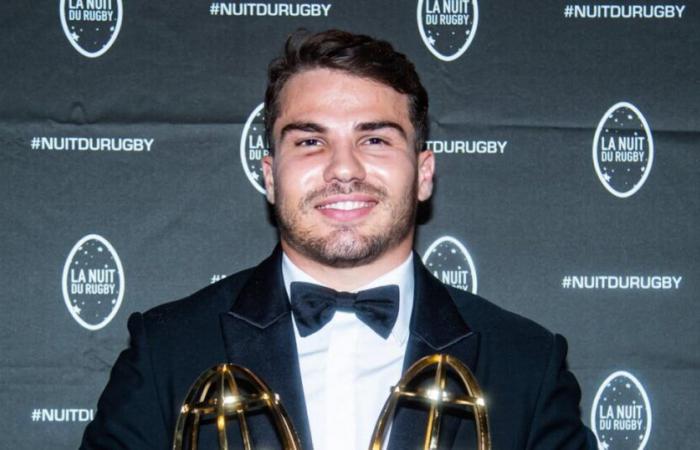 Antoine Dupont fête ses 28 ans dans un lieu très chic, le rugbyman gâté et très bien entouré