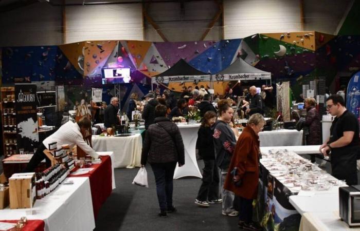 Concours de gâteaux et pains d’épices pour le dernier jour du salon de la gastronomie à Bains-sur-Oust