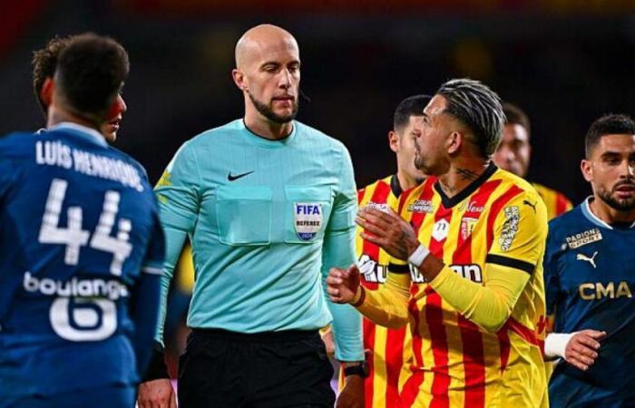 grosse bagarre dans les couloirs après le match