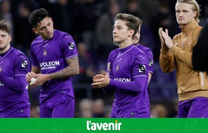 Nouvelle célébration de but pour Anderlecht qui humilie Gand onze à neuf