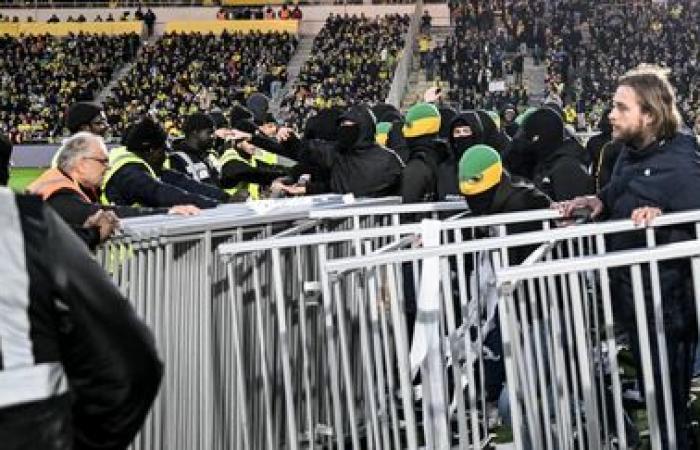 le match Nantes-Le Havre interrompu une trentaine de minutes pour une tentative d’envahissement du terrain avant de reprendre