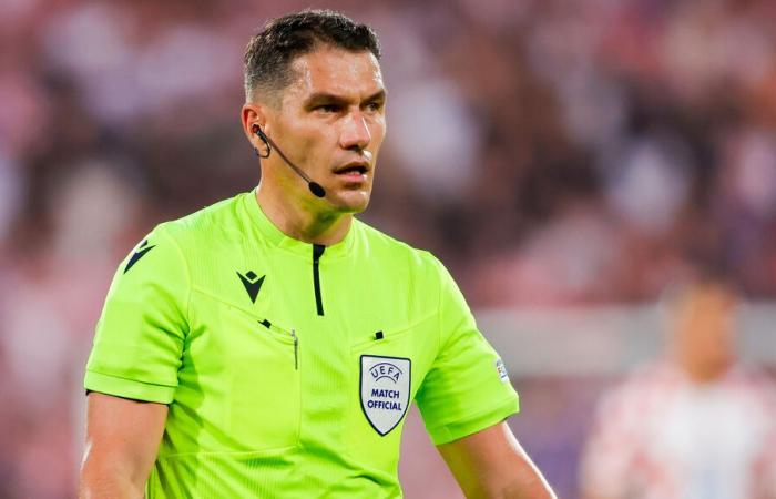 István Kovács arbitre du match, attention aux jaunes et aux pénalités