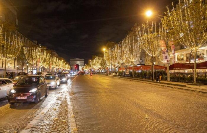 Après la Vasque olympique, EDF illumine les décorations de Noël