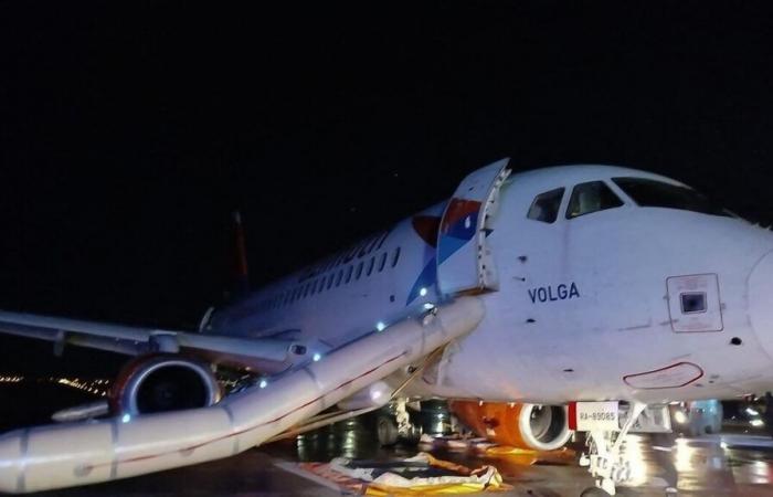 Un avion russe évacué lors de son atterrissage en Turquie après un incendie moteur