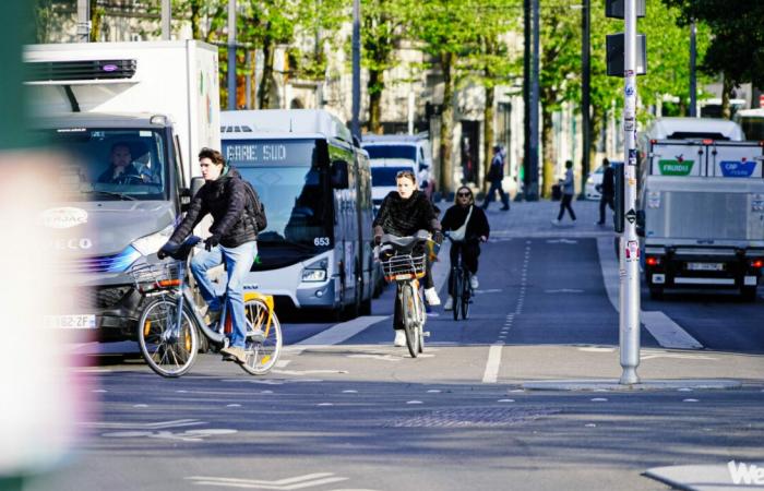 le cycliste est plus rapide que l’automobiliste