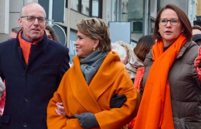 La grande-duchesse Maria Teresa manifeste en orange pour soutenir les femmes victimes de violences