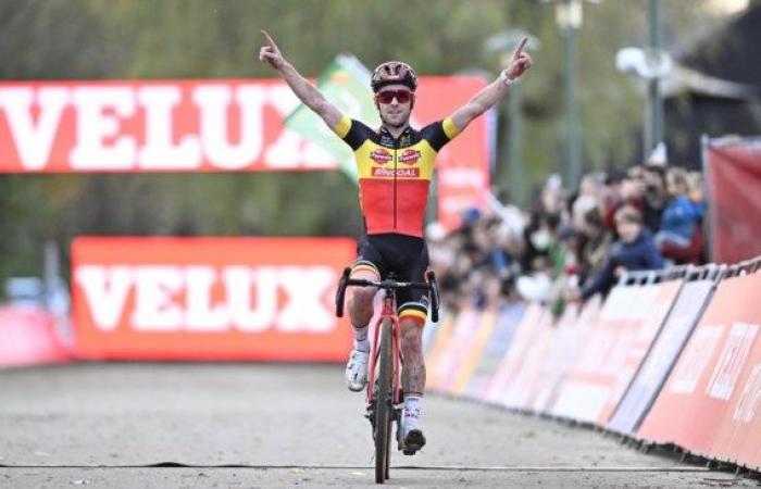 Iserbyt et Van Empel remportent la victoire lors de l’ouverture de la Coupe du monde à Anvers