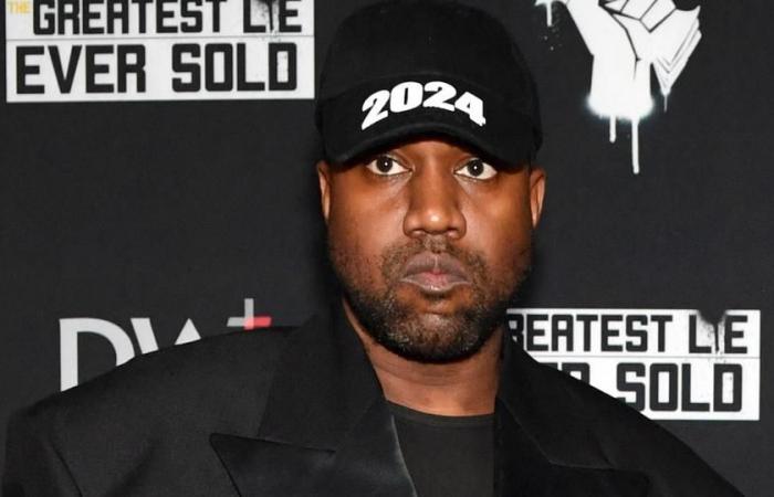 Kanye West poursuivi en justice par un mannequin qui l’accuse de l’avoir étranglée