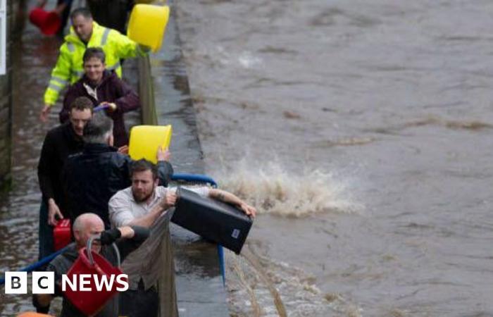 Les habitants de Pontypridd en colère après que la tempête Bert ait provoqué des inondations