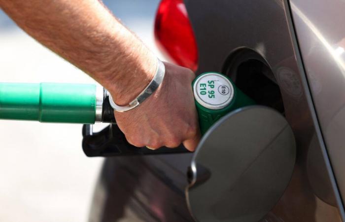 Licencié pour utilisation de la carte carburant de la mairie à des fins personnelles