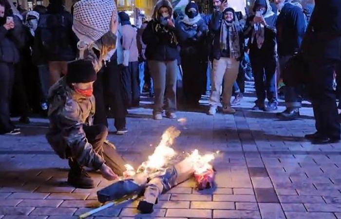 Trudeau condamne l’incendie de l’effigie de Netanyahu lors d’une manifestation anti-israélienne à Montréal