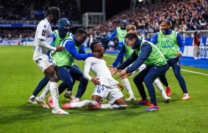 Hamed Junior Traoré, le hit de la chute à Auxerre