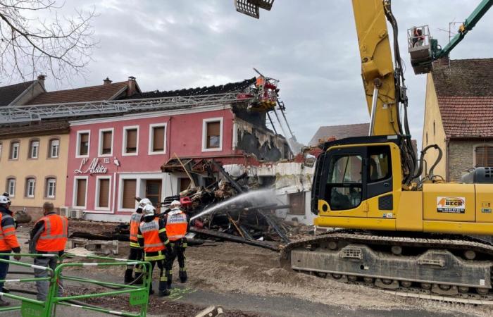 Le restaurant-hôtel L’Alsace en partie démoli après un violent incendie